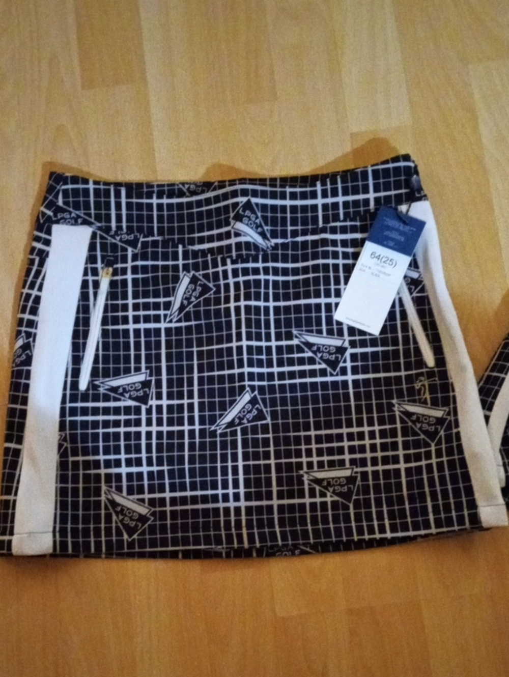 FREE 😊▶▶PGA Tour Black Grid Print Skort with White Trim